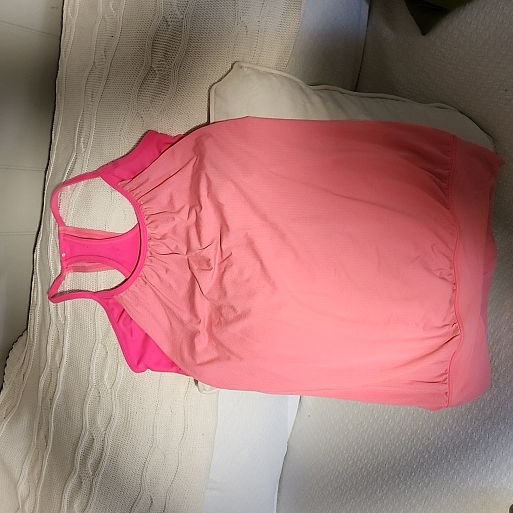 5/20 Lululemon Sports bra tank top.